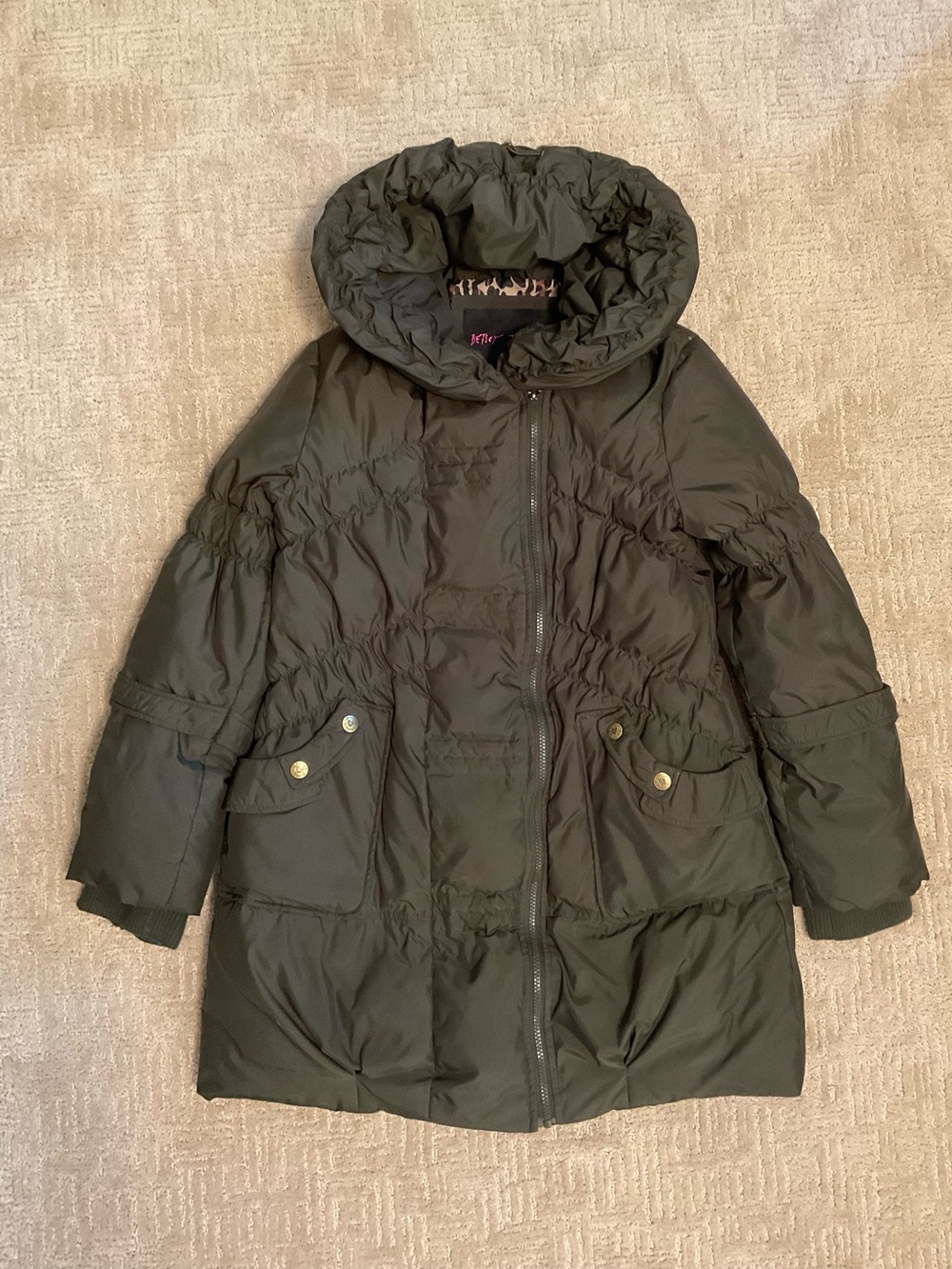 Betsy Johnson Army Green Puffer Coat Down Feather Fill L EUC Minimalist Classic